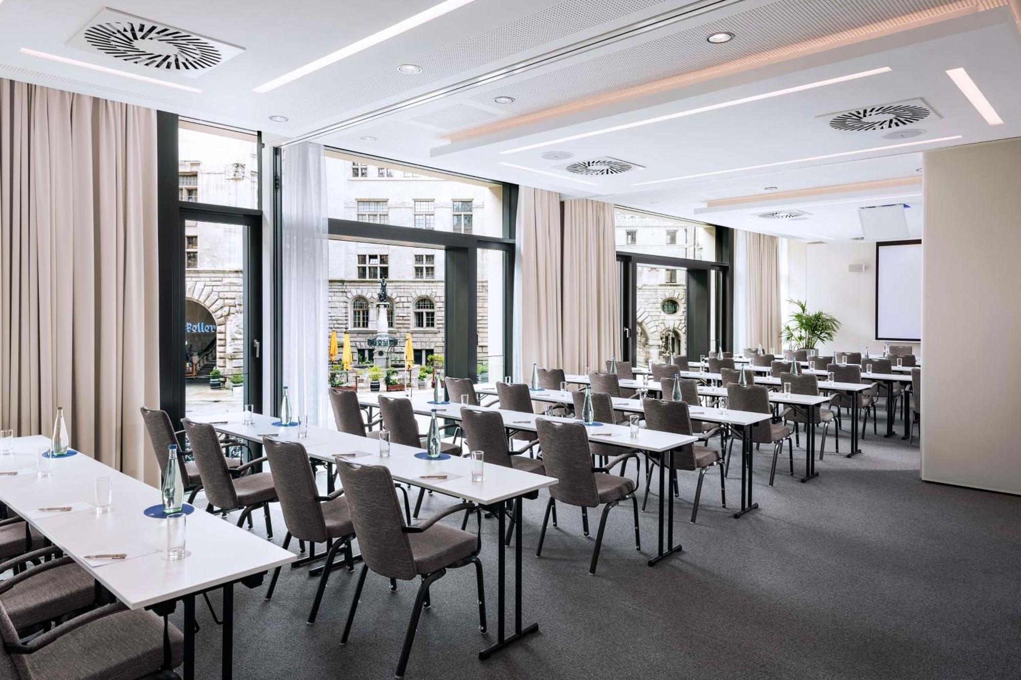 Nh Leipzig Zentrum Bagian luar foto